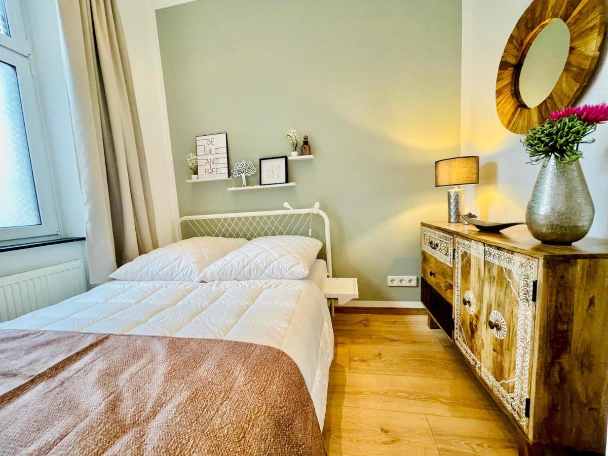 Colorful & Quiet Apartment In Beautiful Viennese Building エクステリア 写真
